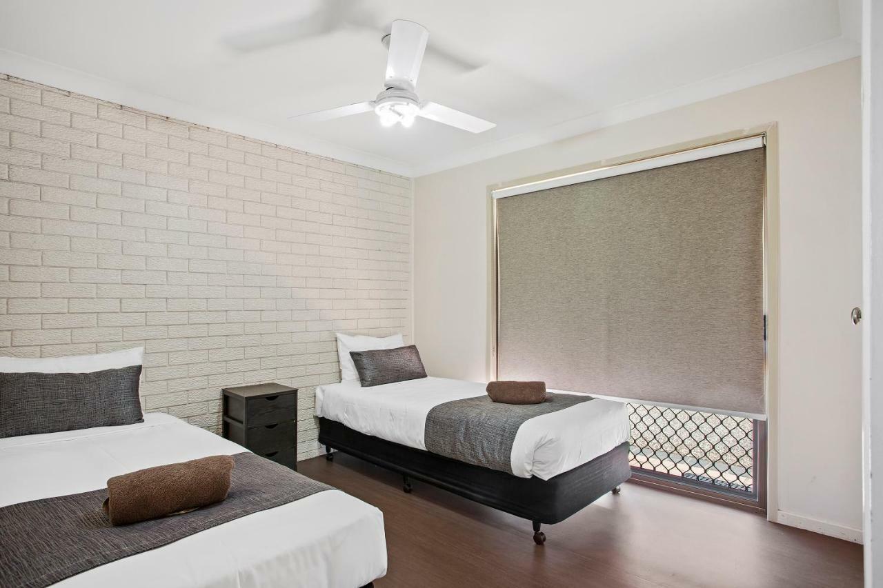 טוומבה Clifford Gardens Motor Inn מראה חיצוני תמונה